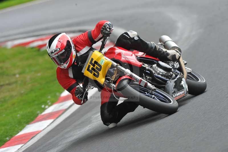 Motorcycle action photographs;Trackday digital images;cadwell;cadwell park photographs;event digital images;eventdigitalimages;motor racing louth lincolnshire;no limits trackdays;peter wileman photography;trackday;trackday photos