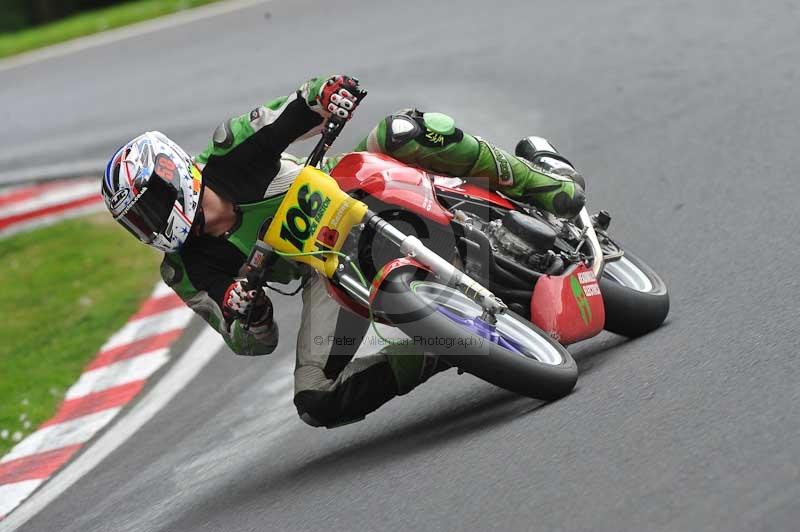 Motorcycle action photographs;Trackday digital images;cadwell;cadwell park photographs;event digital images;eventdigitalimages;motor racing louth lincolnshire;no limits trackdays;peter wileman photography;trackday;trackday photos