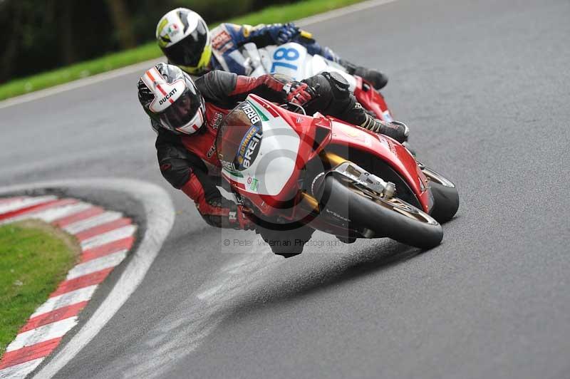 Motorcycle action photographs;Trackday digital images;cadwell;cadwell park photographs;event digital images;eventdigitalimages;motor racing louth lincolnshire;no limits trackdays;peter wileman photography;trackday;trackday photos