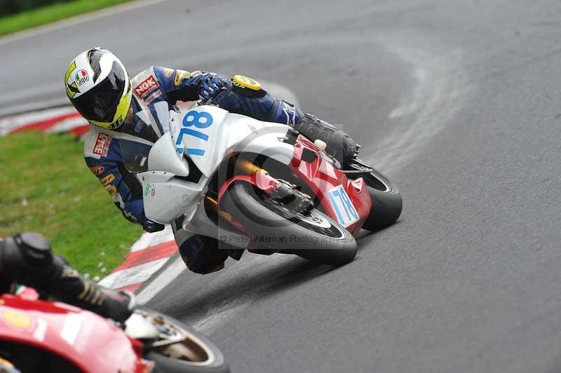 Motorcycle action photographs;Trackday digital images;cadwell;cadwell park photographs;event digital images;eventdigitalimages;motor racing louth lincolnshire;no limits trackdays;peter wileman photography;trackday;trackday photos