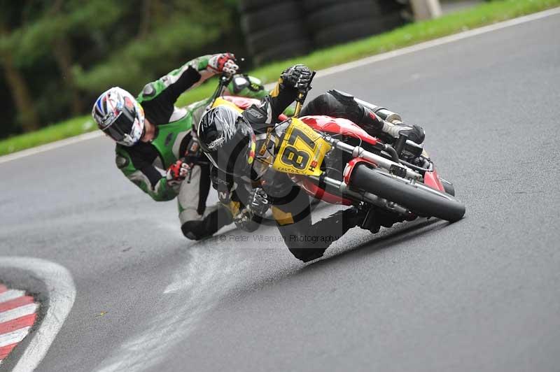 Motorcycle action photographs;Trackday digital images;cadwell;cadwell park photographs;event digital images;eventdigitalimages;motor racing louth lincolnshire;no limits trackdays;peter wileman photography;trackday;trackday photos