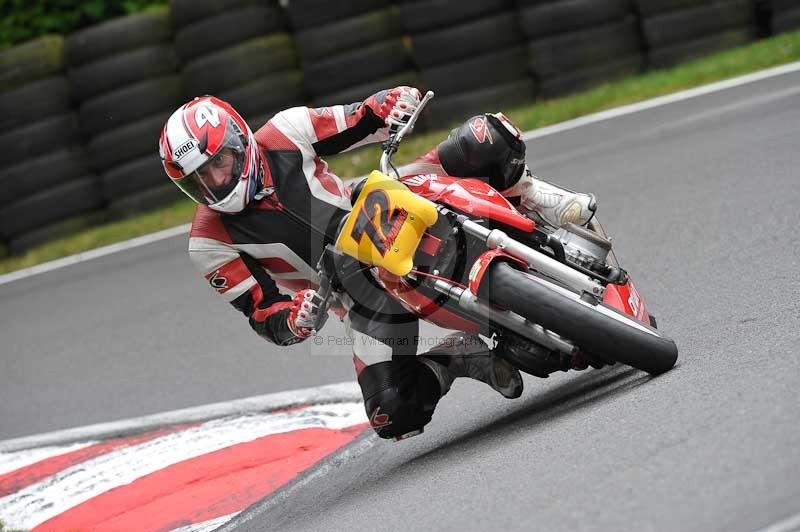 Motorcycle action photographs;Trackday digital images;cadwell;cadwell park photographs;event digital images;eventdigitalimages;motor racing louth lincolnshire;no limits trackdays;peter wileman photography;trackday;trackday photos
