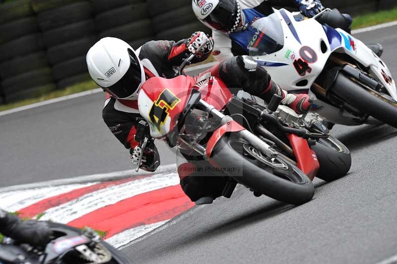 Motorcycle action photographs;Trackday digital images;cadwell;cadwell park photographs;event digital images;eventdigitalimages;motor racing louth lincolnshire;no limits trackdays;peter wileman photography;trackday;trackday photos
