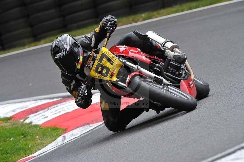Motorcycle action photographs;Trackday digital images;cadwell;cadwell park photographs;event digital images;eventdigitalimages;motor racing louth lincolnshire;no limits trackdays;peter wileman photography;trackday;trackday photos