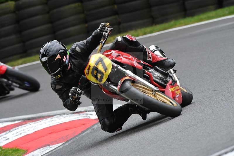 Motorcycle action photographs;Trackday digital images;cadwell;cadwell park photographs;event digital images;eventdigitalimages;motor racing louth lincolnshire;no limits trackdays;peter wileman photography;trackday;trackday photos