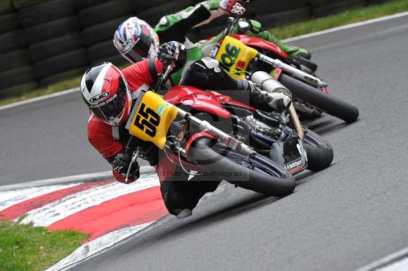 Motorcycle action photographs;Trackday digital images;cadwell;cadwell park photographs;event digital images;eventdigitalimages;motor racing louth lincolnshire;no limits trackdays;peter wileman photography;trackday;trackday photos