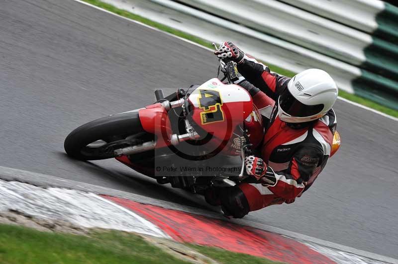 Motorcycle action photographs;Trackday digital images;cadwell;cadwell park photographs;event digital images;eventdigitalimages;motor racing louth lincolnshire;no limits trackdays;peter wileman photography;trackday;trackday photos
