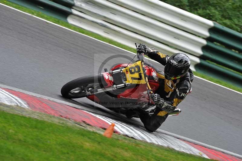 Motorcycle action photographs;Trackday digital images;cadwell;cadwell park photographs;event digital images;eventdigitalimages;motor racing louth lincolnshire;no limits trackdays;peter wileman photography;trackday;trackday photos