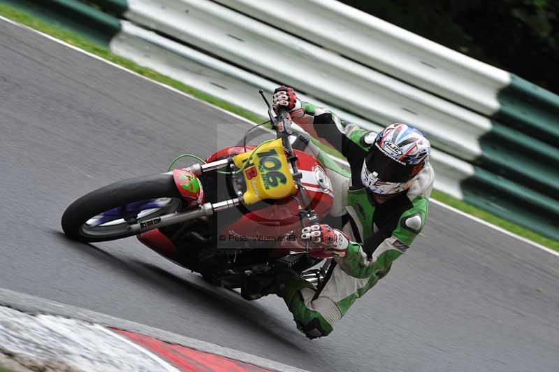 Motorcycle action photographs;Trackday digital images;cadwell;cadwell park photographs;event digital images;eventdigitalimages;motor racing louth lincolnshire;no limits trackdays;peter wileman photography;trackday;trackday photos