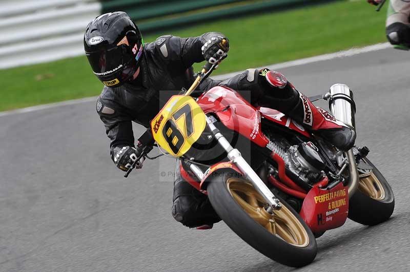 Motorcycle action photographs;Trackday digital images;cadwell;cadwell park photographs;event digital images;eventdigitalimages;motor racing louth lincolnshire;no limits trackdays;peter wileman photography;trackday;trackday photos