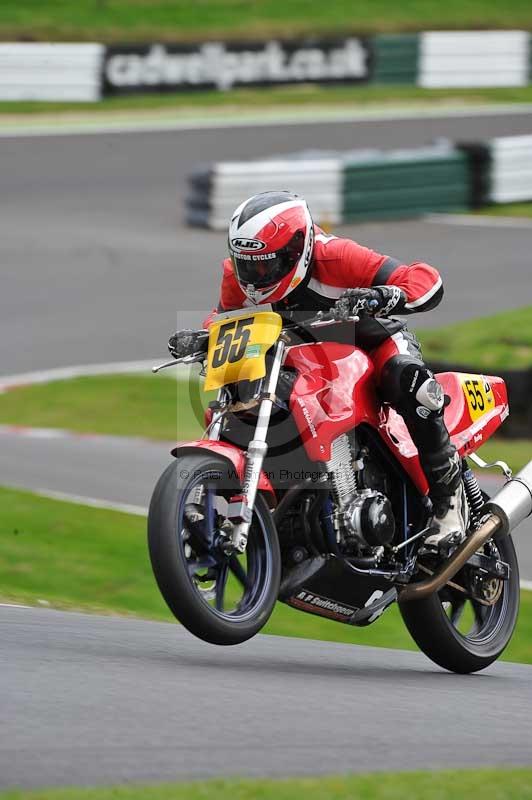 Motorcycle action photographs;Trackday digital images;cadwell;cadwell park photographs;event digital images;eventdigitalimages;motor racing louth lincolnshire;no limits trackdays;peter wileman photography;trackday;trackday photos