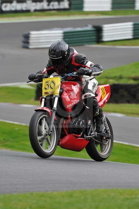 Motorcycle action photographs;Trackday digital images;cadwell;cadwell park photographs;event digital images;eventdigitalimages;motor racing louth lincolnshire;no limits trackdays;peter wileman photography;trackday;trackday photos