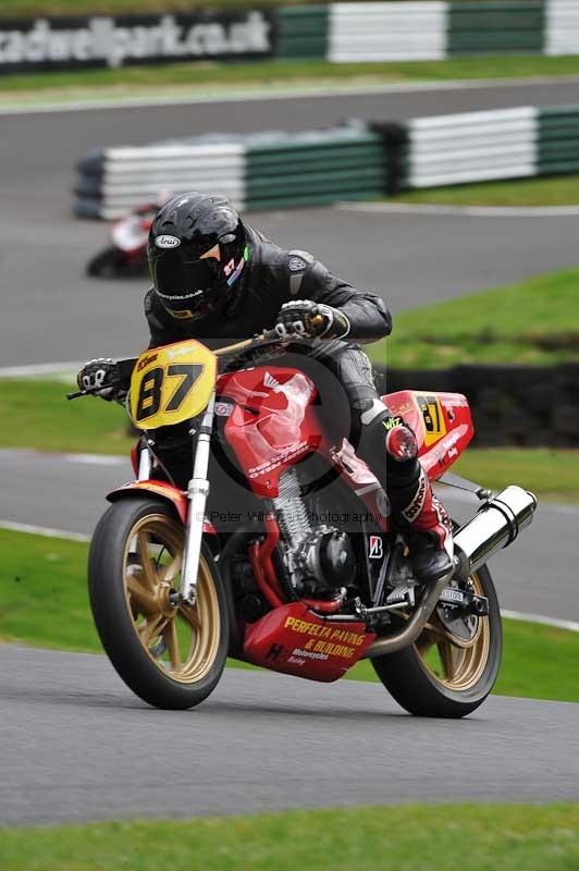Motorcycle action photographs;Trackday digital images;cadwell;cadwell park photographs;event digital images;eventdigitalimages;motor racing louth lincolnshire;no limits trackdays;peter wileman photography;trackday;trackday photos