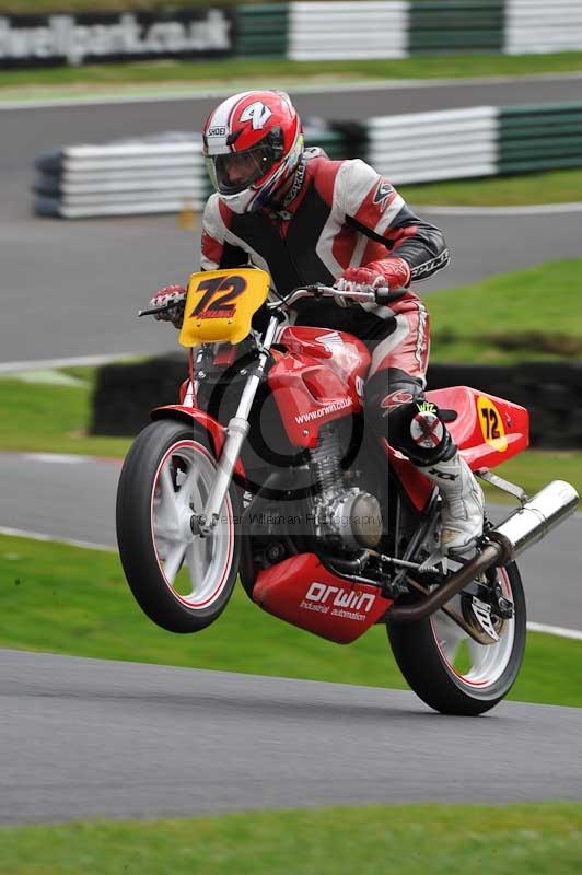 Motorcycle action photographs;Trackday digital images;cadwell;cadwell park photographs;event digital images;eventdigitalimages;motor racing louth lincolnshire;no limits trackdays;peter wileman photography;trackday;trackday photos