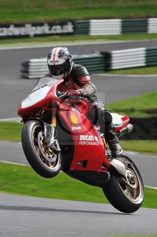 Motorcycle action photographs;Trackday digital images;cadwell;cadwell park photographs;event digital images;eventdigitalimages;motor racing louth lincolnshire;no limits trackdays;peter wileman photography;trackday;trackday photos