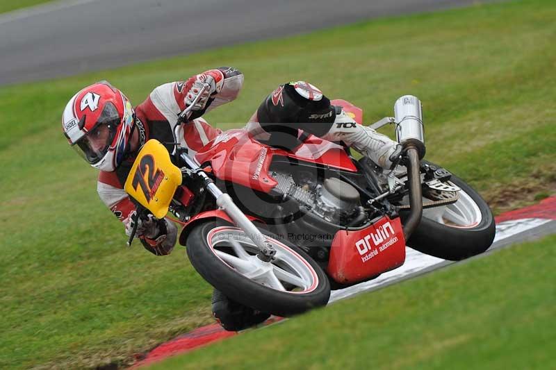 Motorcycle action photographs;Trackday digital images;cadwell;cadwell park photographs;event digital images;eventdigitalimages;motor racing louth lincolnshire;no limits trackdays;peter wileman photography;trackday;trackday photos