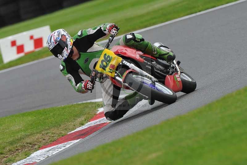 Motorcycle action photographs;Trackday digital images;cadwell;cadwell park photographs;event digital images;eventdigitalimages;motor racing louth lincolnshire;no limits trackdays;peter wileman photography;trackday;trackday photos