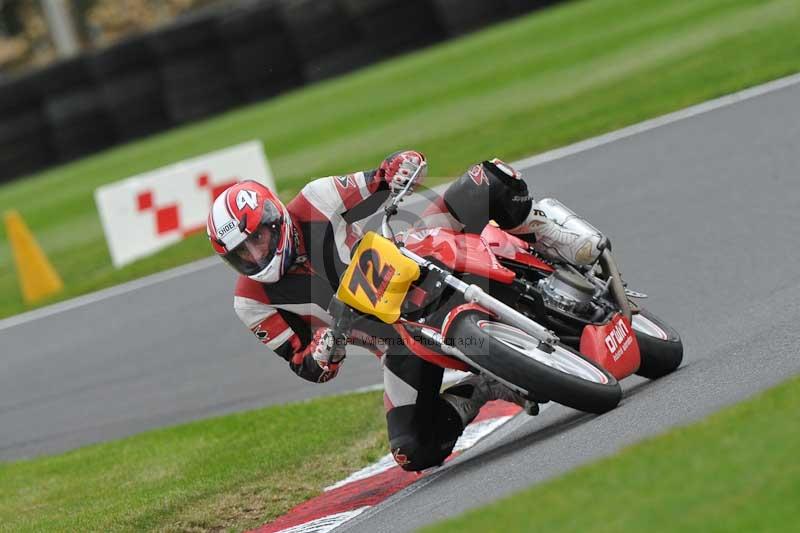 Motorcycle action photographs;Trackday digital images;cadwell;cadwell park photographs;event digital images;eventdigitalimages;motor racing louth lincolnshire;no limits trackdays;peter wileman photography;trackday;trackday photos