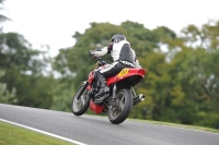 Motorcycle-action-photographs;Trackday-digital-images;cadwell;cadwell-park-photographs;event-digital-images;eventdigitalimages;motor-racing-louth-lincolnshire;no-limits-trackdays;peter-wileman-photography;trackday;trackday-photos