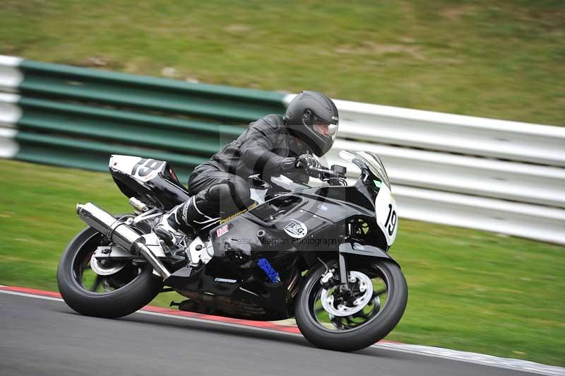 Motorcycle action photographs;Trackday digital images;cadwell;cadwell park photographs;event digital images;eventdigitalimages;motor racing louth lincolnshire;no limits trackdays;peter wileman photography;trackday;trackday photos