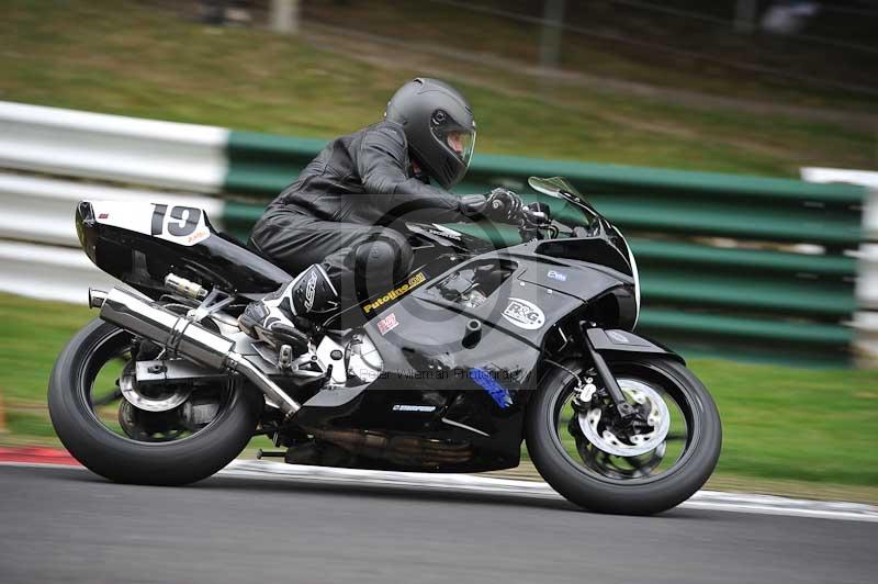 Motorcycle action photographs;Trackday digital images;cadwell;cadwell park photographs;event digital images;eventdigitalimages;motor racing louth lincolnshire;no limits trackdays;peter wileman photography;trackday;trackday photos