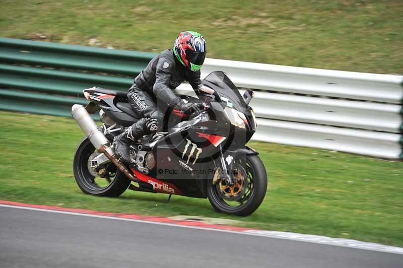 Motorcycle action photographs;Trackday digital images;cadwell;cadwell park photographs;event digital images;eventdigitalimages;motor racing louth lincolnshire;no limits trackdays;peter wileman photography;trackday;trackday photos