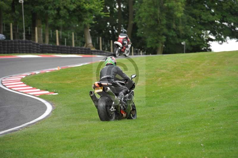 Motorcycle action photographs;Trackday digital images;cadwell;cadwell park photographs;event digital images;eventdigitalimages;motor racing louth lincolnshire;no limits trackdays;peter wileman photography;trackday;trackday photos