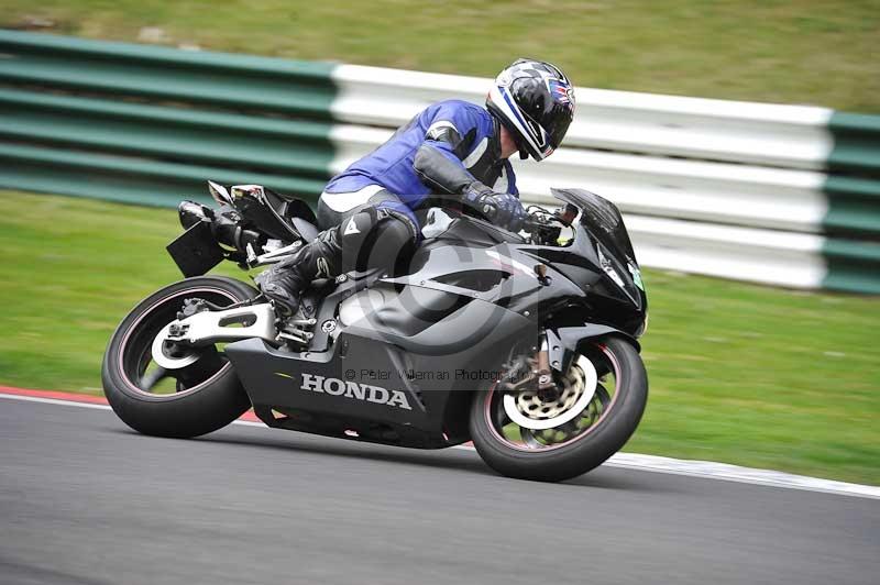 Motorcycle action photographs;Trackday digital images;cadwell;cadwell park photographs;event digital images;eventdigitalimages;motor racing louth lincolnshire;no limits trackdays;peter wileman photography;trackday;trackday photos