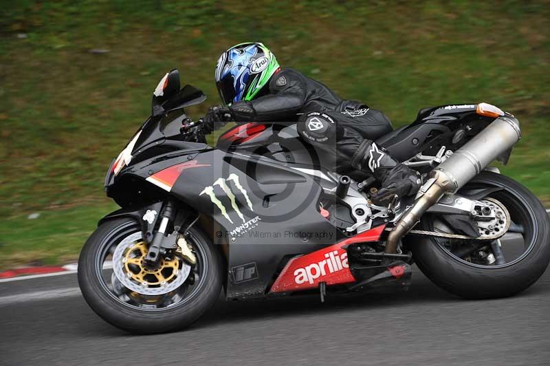 Motorcycle action photographs;Trackday digital images;cadwell;cadwell park photographs;event digital images;eventdigitalimages;motor racing louth lincolnshire;no limits trackdays;peter wileman photography;trackday;trackday photos