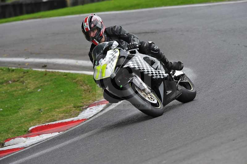 Motorcycle action photographs;Trackday digital images;cadwell;cadwell park photographs;event digital images;eventdigitalimages;motor racing louth lincolnshire;no limits trackdays;peter wileman photography;trackday;trackday photos