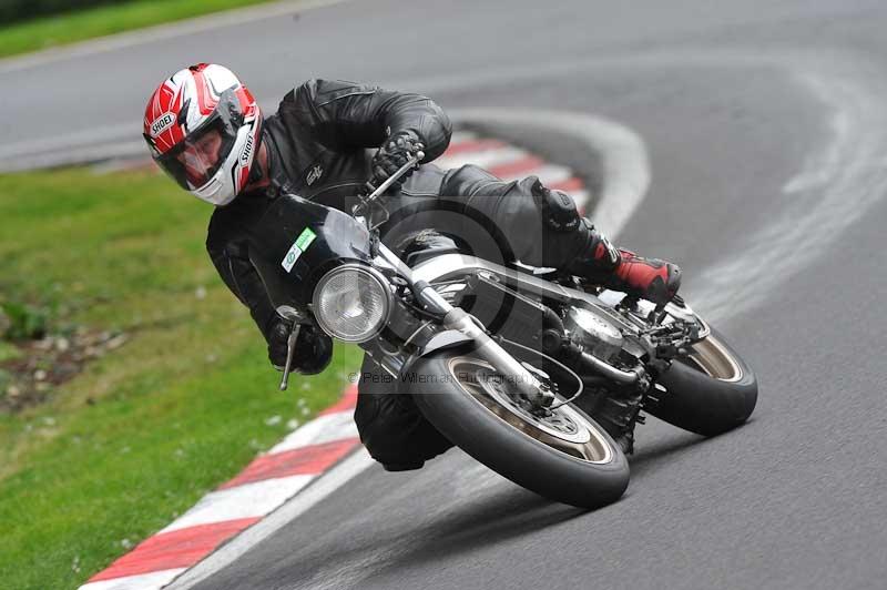 Motorcycle action photographs;Trackday digital images;cadwell;cadwell park photographs;event digital images;eventdigitalimages;motor racing louth lincolnshire;no limits trackdays;peter wileman photography;trackday;trackday photos