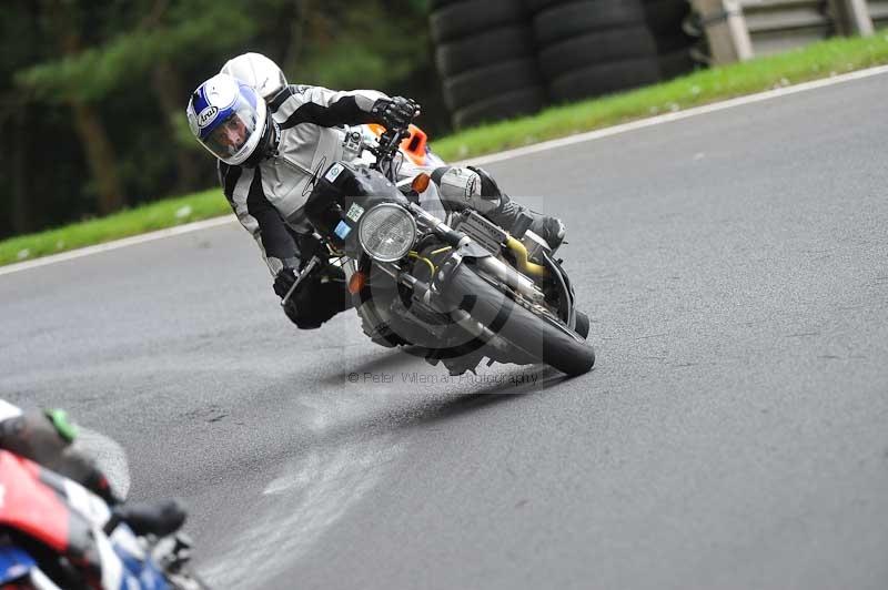 Motorcycle action photographs;Trackday digital images;cadwell;cadwell park photographs;event digital images;eventdigitalimages;motor racing louth lincolnshire;no limits trackdays;peter wileman photography;trackday;trackday photos