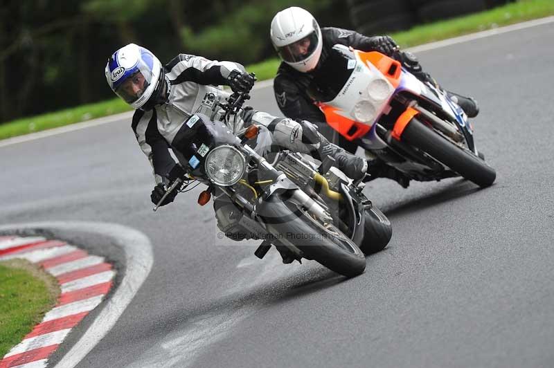 Motorcycle action photographs;Trackday digital images;cadwell;cadwell park photographs;event digital images;eventdigitalimages;motor racing louth lincolnshire;no limits trackdays;peter wileman photography;trackday;trackday photos