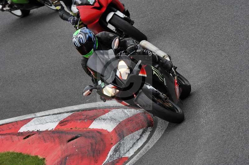 Motorcycle action photographs;Trackday digital images;cadwell;cadwell park photographs;event digital images;eventdigitalimages;motor racing louth lincolnshire;no limits trackdays;peter wileman photography;trackday;trackday photos