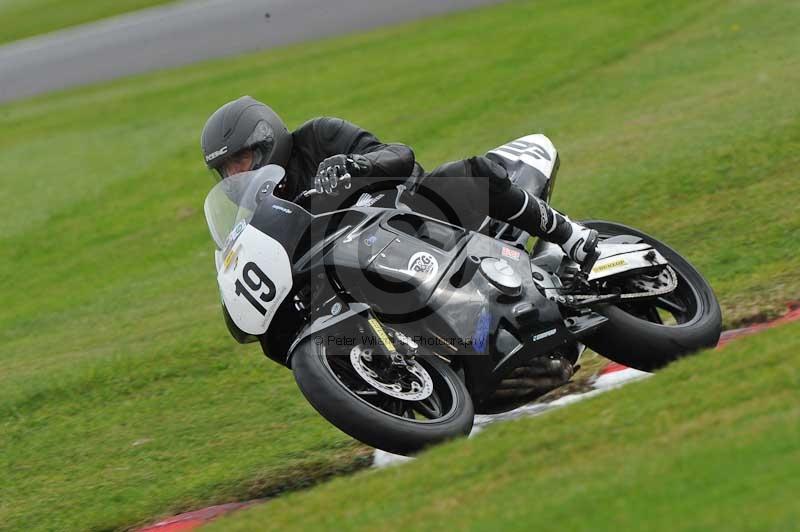 Motorcycle action photographs;Trackday digital images;cadwell;cadwell park photographs;event digital images;eventdigitalimages;motor racing louth lincolnshire;no limits trackdays;peter wileman photography;trackday;trackday photos