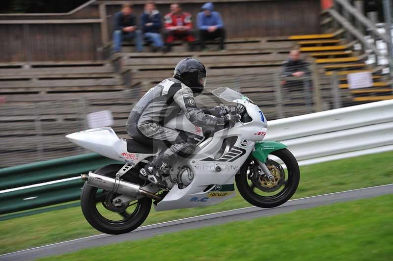 Motorcycle action photographs;Trackday digital images;cadwell;cadwell park photographs;event digital images;eventdigitalimages;motor racing louth lincolnshire;no limits trackdays;peter wileman photography;trackday;trackday photos