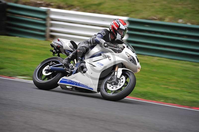 Motorcycle action photographs;Trackday digital images;cadwell;cadwell park photographs;event digital images;eventdigitalimages;motor racing louth lincolnshire;no limits trackdays;peter wileman photography;trackday;trackday photos