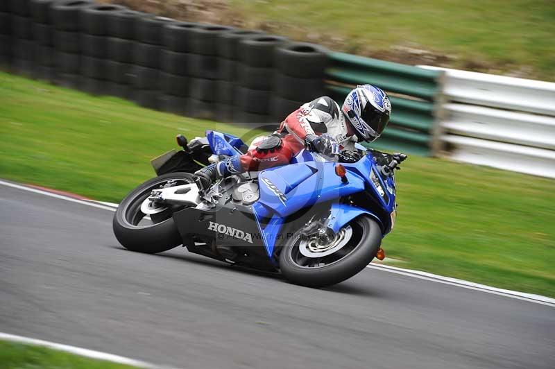 Motorcycle action photographs;Trackday digital images;cadwell;cadwell park photographs;event digital images;eventdigitalimages;motor racing louth lincolnshire;no limits trackdays;peter wileman photography;trackday;trackday photos