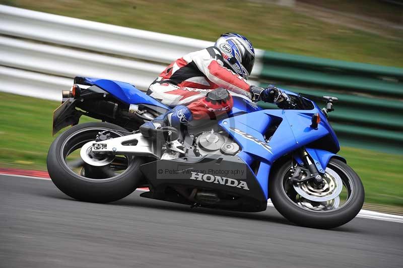 Motorcycle action photographs;Trackday digital images;cadwell;cadwell park photographs;event digital images;eventdigitalimages;motor racing louth lincolnshire;no limits trackdays;peter wileman photography;trackday;trackday photos