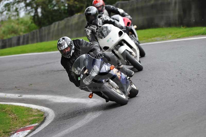 Motorcycle action photographs;Trackday digital images;cadwell;cadwell park photographs;event digital images;eventdigitalimages;motor racing louth lincolnshire;no limits trackdays;peter wileman photography;trackday;trackday photos