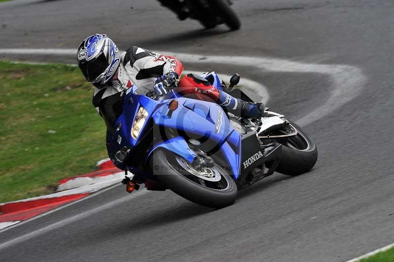 Motorcycle action photographs;Trackday digital images;cadwell;cadwell park photographs;event digital images;eventdigitalimages;motor racing louth lincolnshire;no limits trackdays;peter wileman photography;trackday;trackday photos