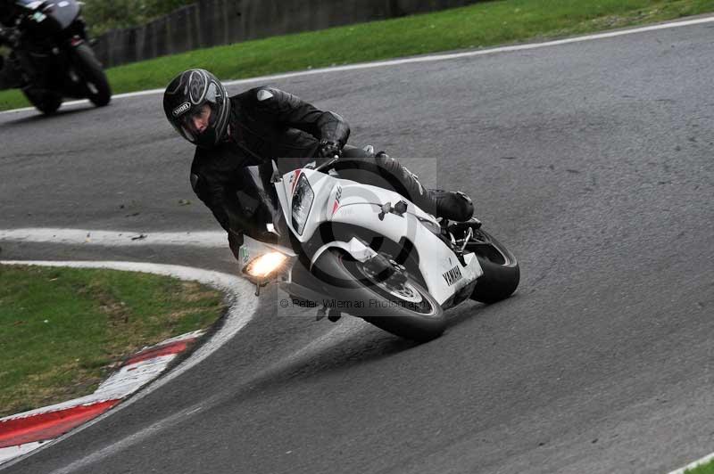 Motorcycle action photographs;Trackday digital images;cadwell;cadwell park photographs;event digital images;eventdigitalimages;motor racing louth lincolnshire;no limits trackdays;peter wileman photography;trackday;trackday photos