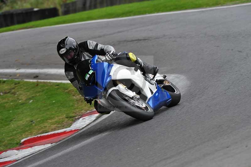 Motorcycle action photographs;Trackday digital images;cadwell;cadwell park photographs;event digital images;eventdigitalimages;motor racing louth lincolnshire;no limits trackdays;peter wileman photography;trackday;trackday photos
