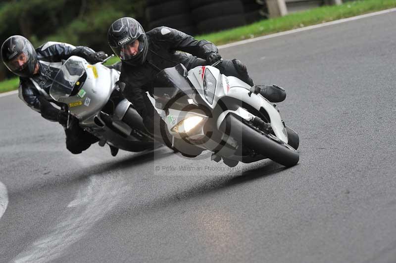 Motorcycle action photographs;Trackday digital images;cadwell;cadwell park photographs;event digital images;eventdigitalimages;motor racing louth lincolnshire;no limits trackdays;peter wileman photography;trackday;trackday photos
