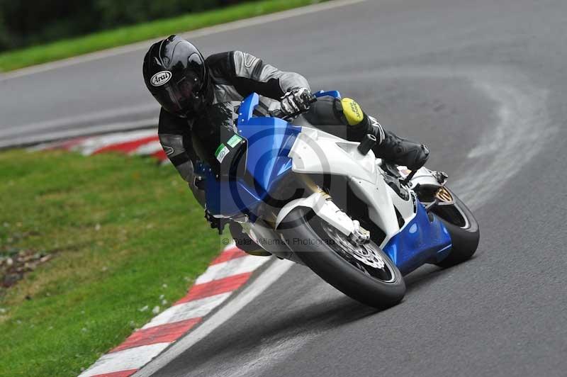 Motorcycle action photographs;Trackday digital images;cadwell;cadwell park photographs;event digital images;eventdigitalimages;motor racing louth lincolnshire;no limits trackdays;peter wileman photography;trackday;trackday photos