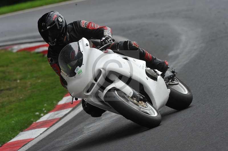 Motorcycle action photographs;Trackday digital images;cadwell;cadwell park photographs;event digital images;eventdigitalimages;motor racing louth lincolnshire;no limits trackdays;peter wileman photography;trackday;trackday photos