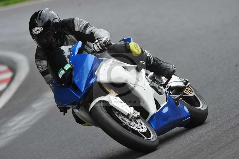 Motorcycle action photographs;Trackday digital images;cadwell;cadwell park photographs;event digital images;eventdigitalimages;motor racing louth lincolnshire;no limits trackdays;peter wileman photography;trackday;trackday photos