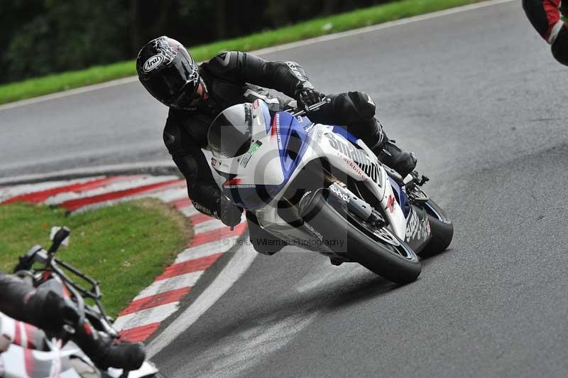 Motorcycle action photographs;Trackday digital images;cadwell;cadwell park photographs;event digital images;eventdigitalimages;motor racing louth lincolnshire;no limits trackdays;peter wileman photography;trackday;trackday photos