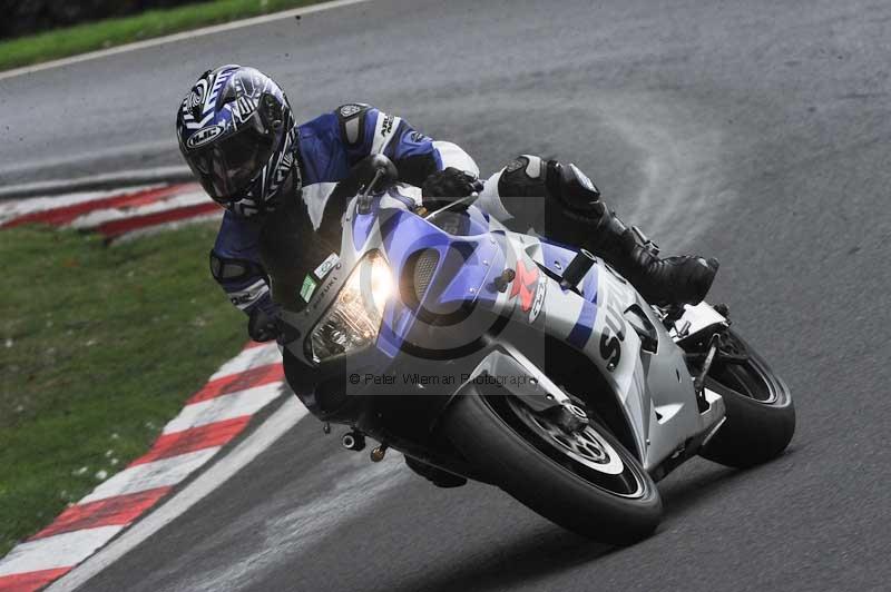 Motorcycle action photographs;Trackday digital images;cadwell;cadwell park photographs;event digital images;eventdigitalimages;motor racing louth lincolnshire;no limits trackdays;peter wileman photography;trackday;trackday photos
