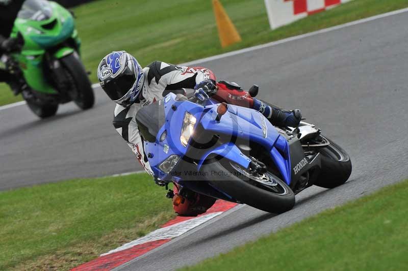 Motorcycle action photographs;Trackday digital images;cadwell;cadwell park photographs;event digital images;eventdigitalimages;motor racing louth lincolnshire;no limits trackdays;peter wileman photography;trackday;trackday photos